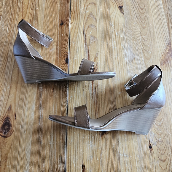 Call It Spring Brown Leather Wedge Sandals - Picture 5 of 6